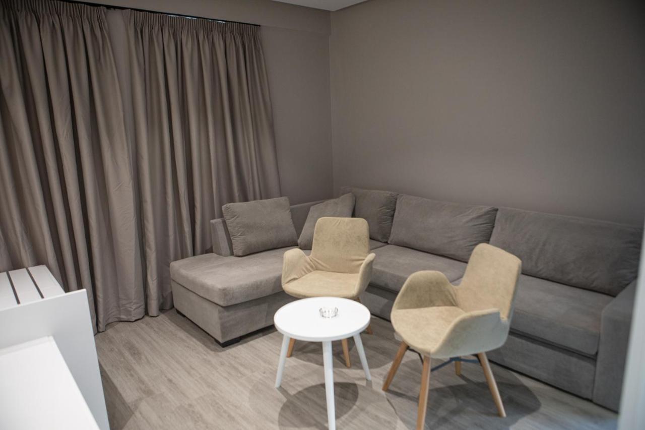 Hotel Qeparo Bagian luar foto